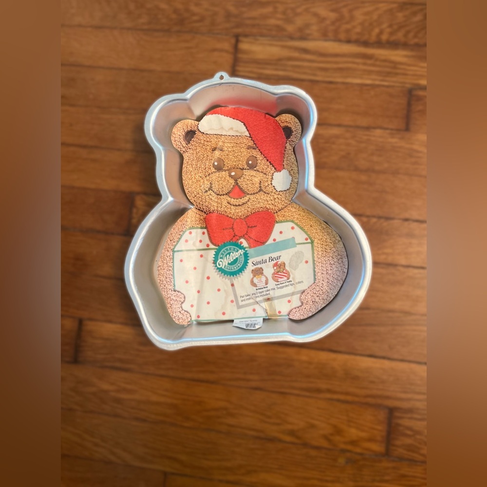 Wilton Santa Bear Cake Pan Vintage